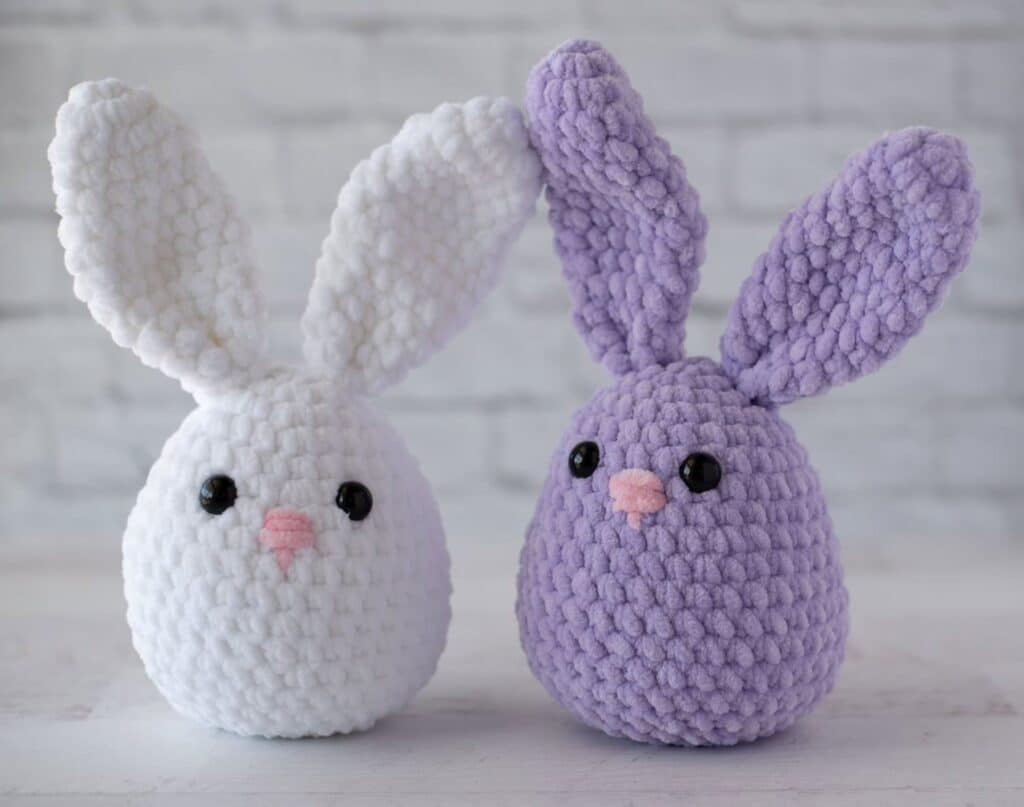 crochet amigurumi bunny - featured image