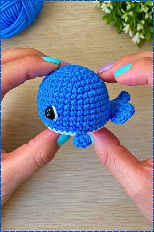 crochet amigurumi whale - featured image