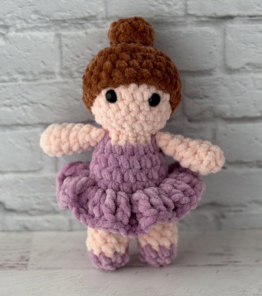 crochet ballerina pattern - featured image