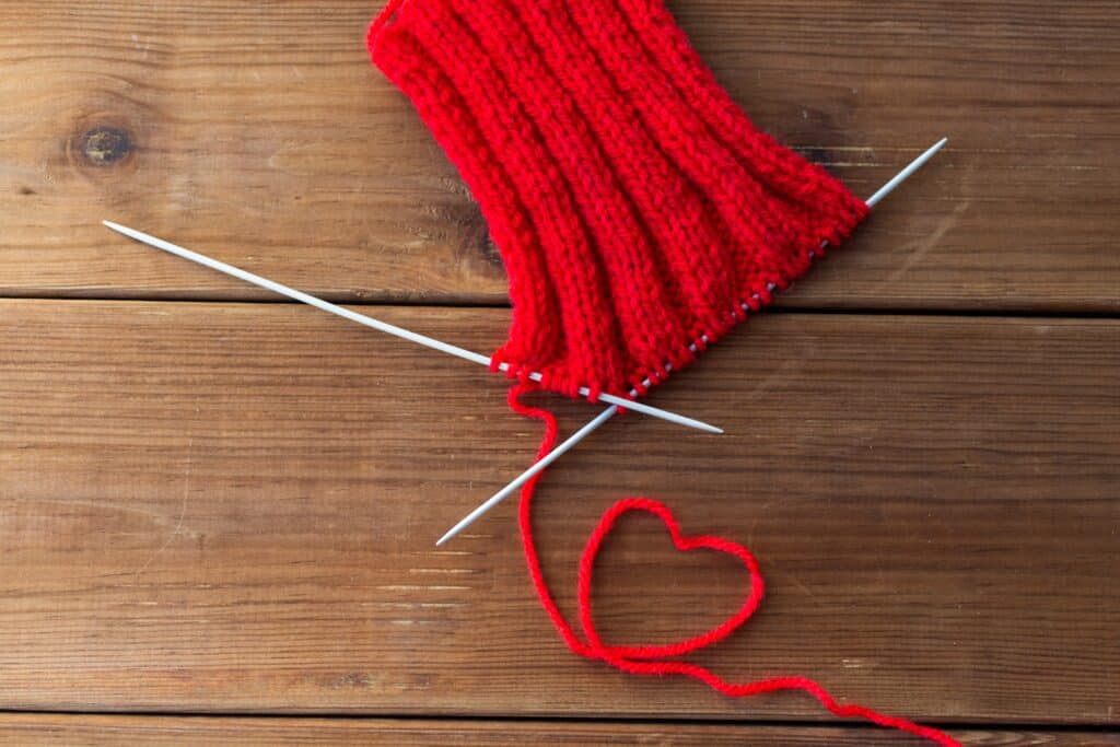 crochet fingerless mittens - featured image
