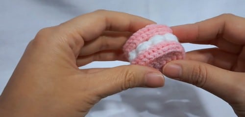 crochet mini cake amigurumi crochet project crochet project detail 4