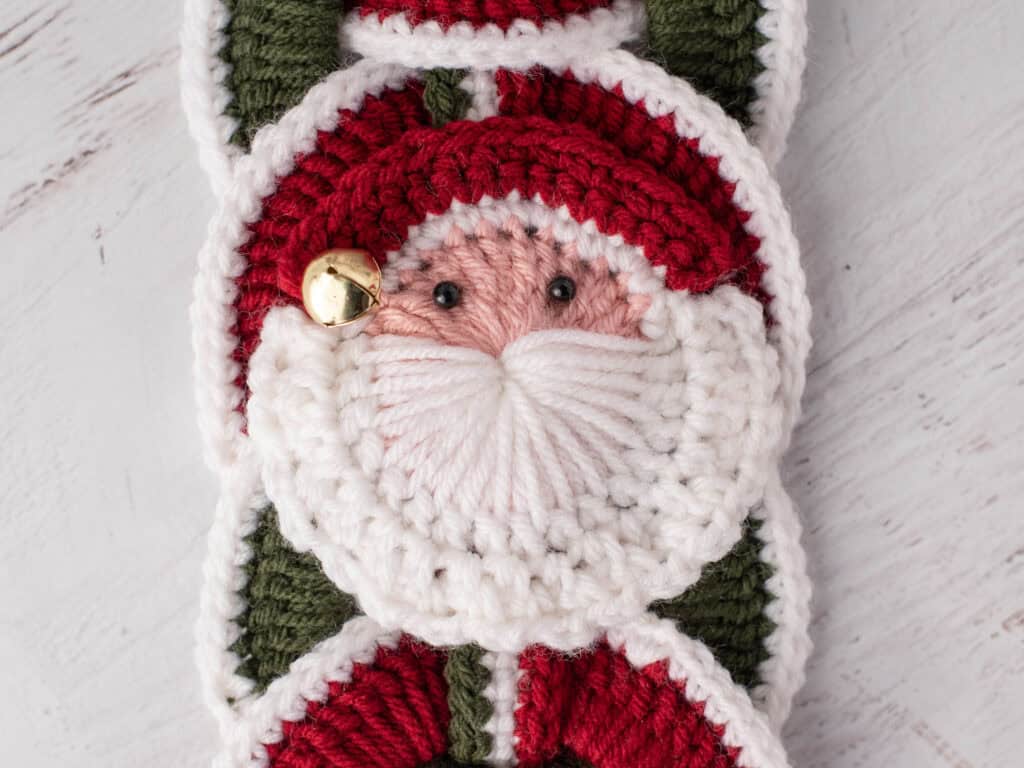crochet santa wallhanging crochet project crochet project detail 2