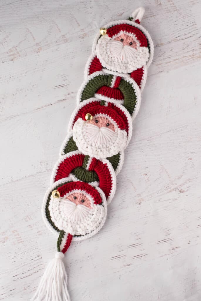 crochet santa wallhanging crochet project crochet project detail 4