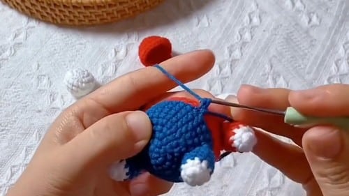 long neck chicken keychain pattern crochet project crochet project detail 4