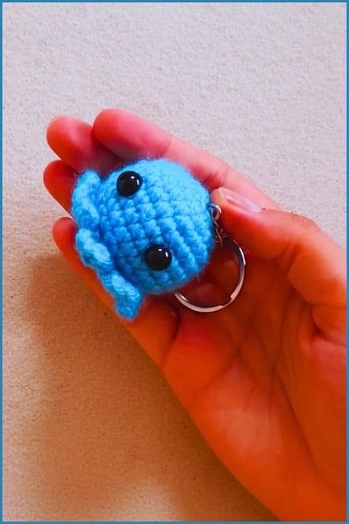 mini octopus keychain - featured image