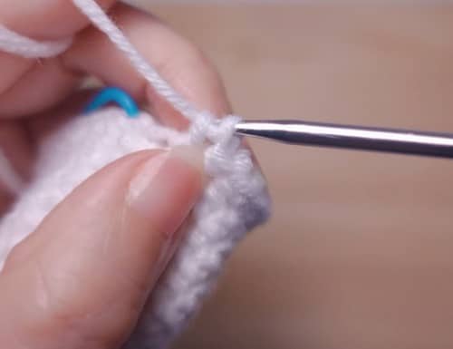 no-sew crochet ghost amigurumi crochet project crochet project detail 3