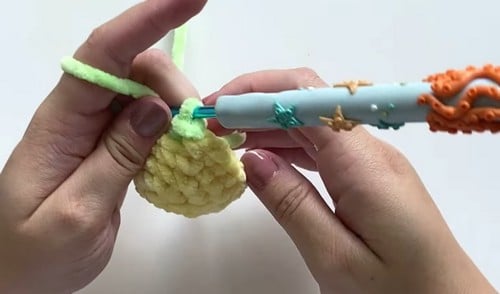 rainbow bee amigurumi crochet project crochet project detail 4