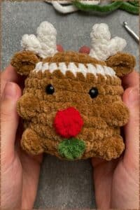 chunky gingerbread man crochet pattern - featured image