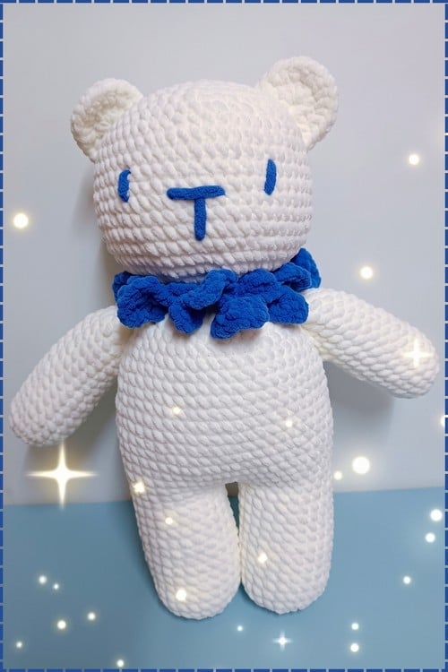 chunky yarn bear amigurumi - featured image