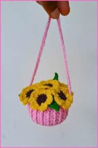 crochet sunflower pot - featured image