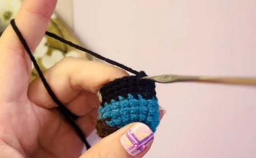 Jinu amigurumi pattern crochet project crochet project detail 4