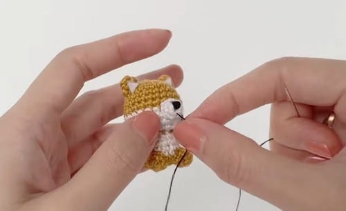 Shiba Inu Amigurumi crochet project crochet project detail 3